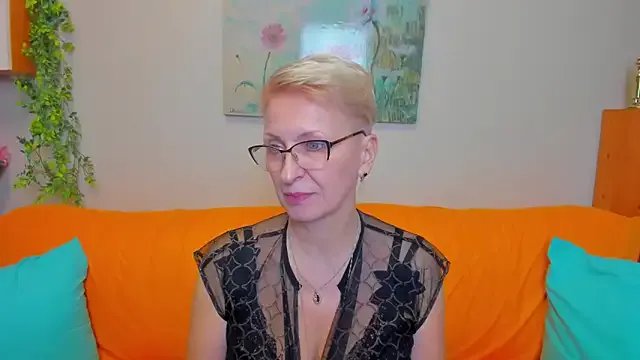 iamyourdream89 — Striptease