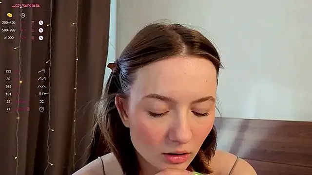 IdaValenti on StripChat