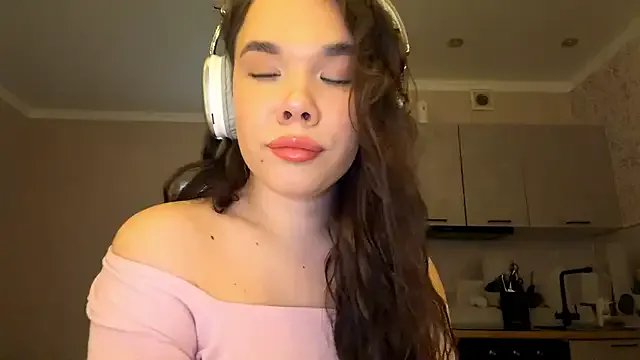 IgnaciaLacayo — Sucking and licking my fingers
