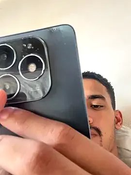 ikaro21 on StripChat