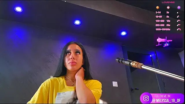 im-your-lovee on StripChat