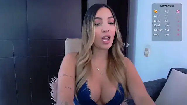 im_grecia on StripChat