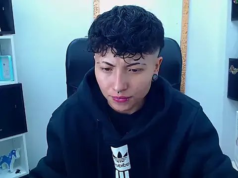 Im_Mathias on StripChat