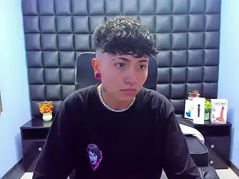 Im_Mathias on StripChat