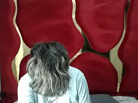 Im_Milan_Rs on StripChat