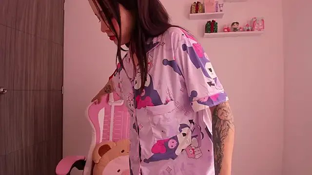 ImBunnyNova on StripChat