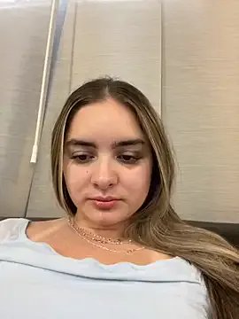 Freechat imlindapink on StripChat