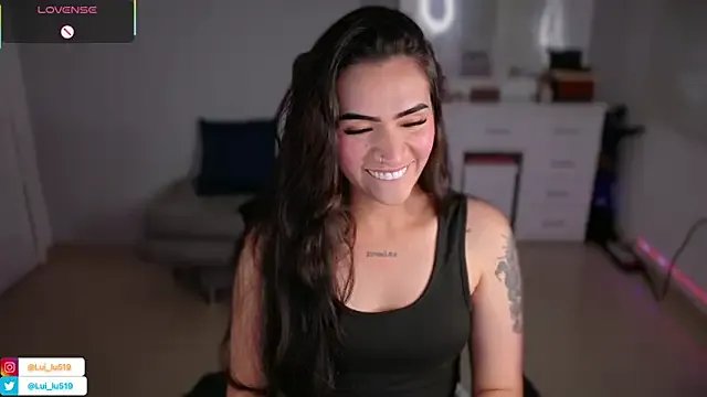 ImLui_lu on StripChat