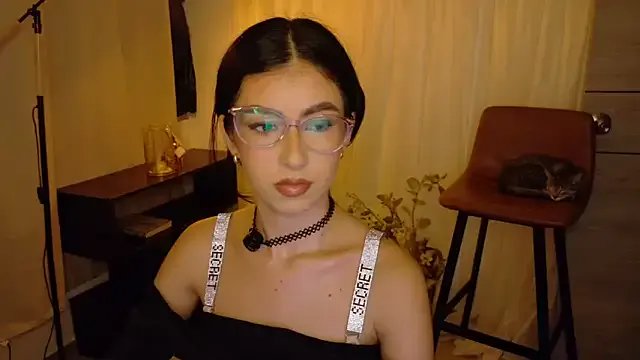 imrose_mar1423 on StripChat