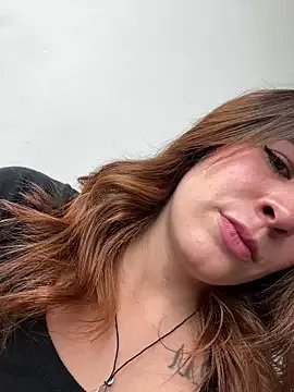 ImSophieFox on StripChat