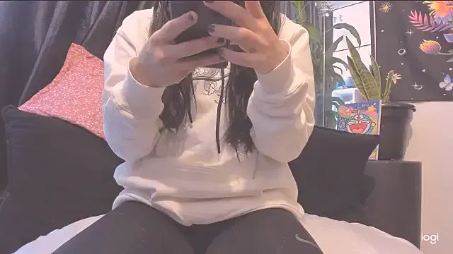 Freechat incognimeow on StripChat