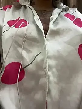 Indian_model9 on StripChat