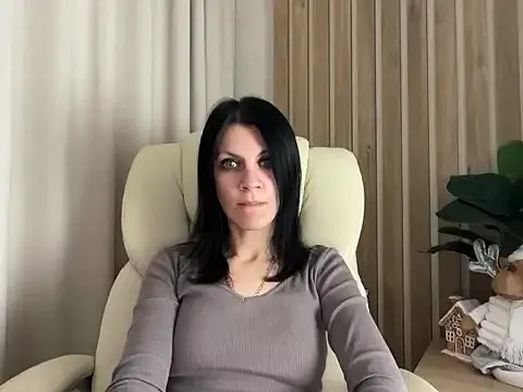 InjaAtHome on StripChat