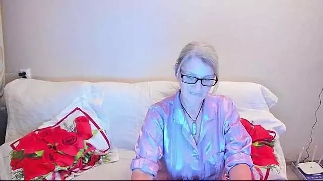 irinamaux on StripChat