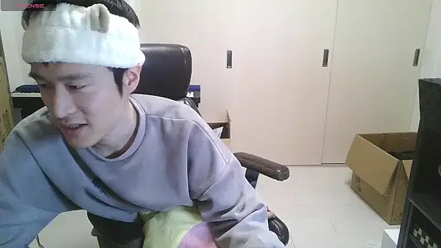 IroManager on StripChat