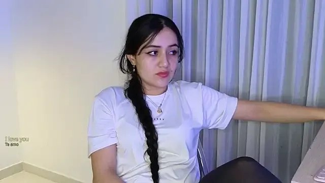 Isa_1207 on StripChat