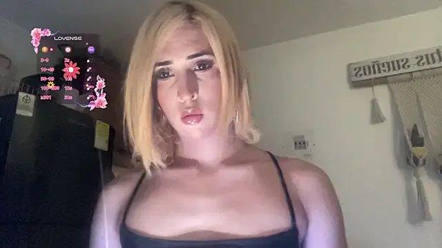 isa_fox_23 — Isa, I want your milk. 