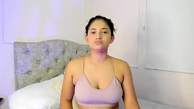 Isa_squirt1 — pussy zoom