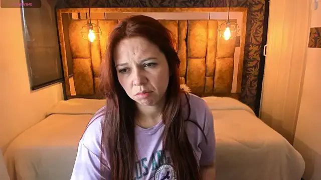 Isa_Thompson__ on StripChat