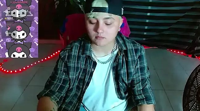 isabeautyx19 on StripChat