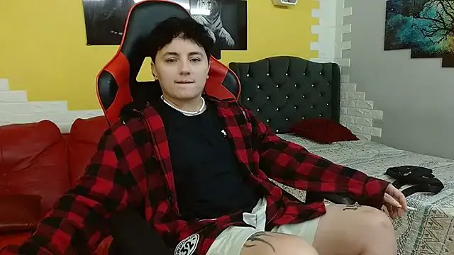 isabeautyx19 on StripChat