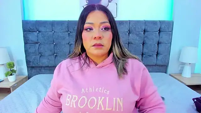 Freechat isabella_horney_ on StripChat