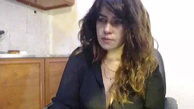 Isabella_Martin on StripChat