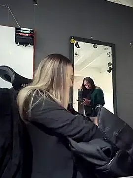 Isabella_Varella on StripChat