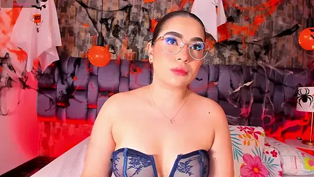 IsabellaAnngel on StripChat