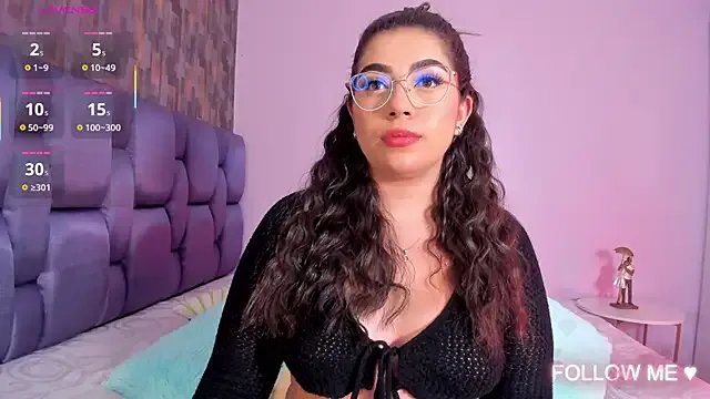 IsabellaAnngel on StripChat