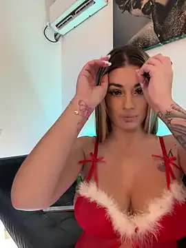 IsabellaEtthan on StripChat