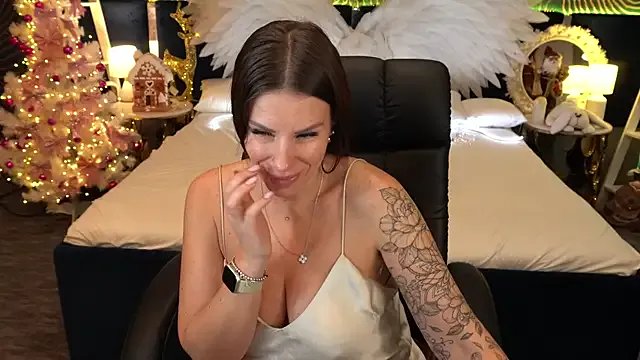 IsabellaFoxyy on StripChat