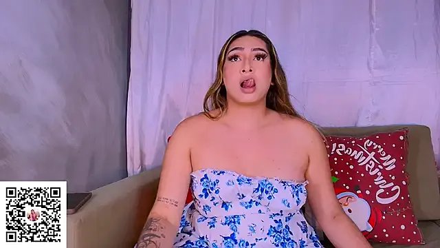 ISABELLASSMITH on StripChat