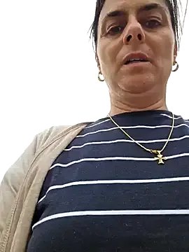 IsabelleCraft on StripChat