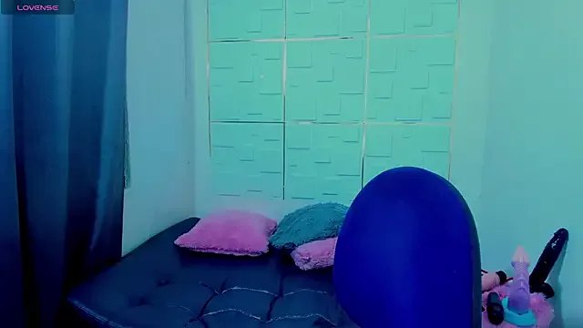 IsaSixty9 on StripChat