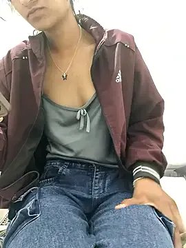 Isha_kumari_69 on StripChat