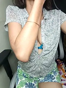 Freechat Isha_Sax on StripChat