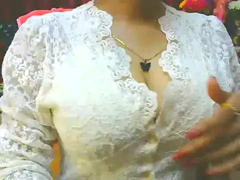 ishmita99 on StripChat