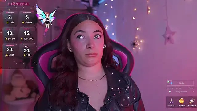 Freechat issa_monterrey on StripChat