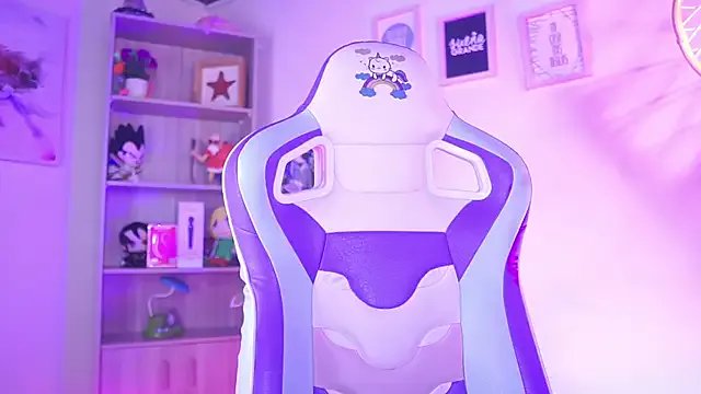 issa_monterrey_ — Spit tits