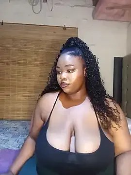 ItsAaliyah445 on StripChat
