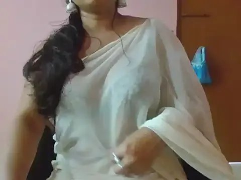 itsabika on StripChat