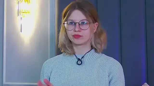 Ivy_Allen — Slapping my ass