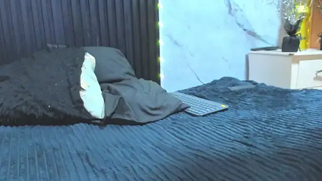 ivy_ary on StripChat