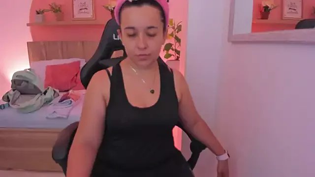 izaro22 on StripChat