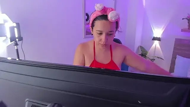 izaro22 on StripChat