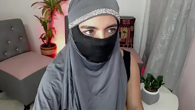 jade_nassar on StripChat