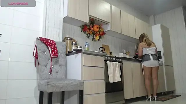 Jadeee_ on StripChat