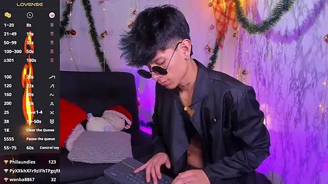 Jake_beach_ on StripChat