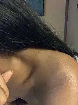 Jasmine_FullsShine on StripChat